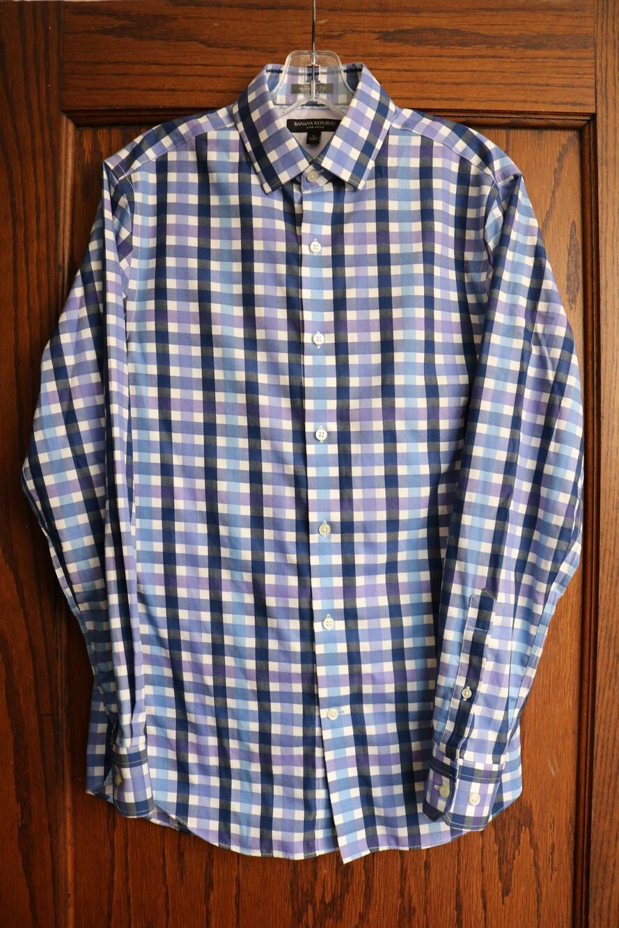 BANANA REPUBLIC Dress shirt Mens Small Plaid Blue Purple Cotton Career Office
